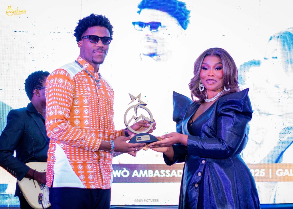 ÀRÀWÒ AMBASSADEUR AWARDS